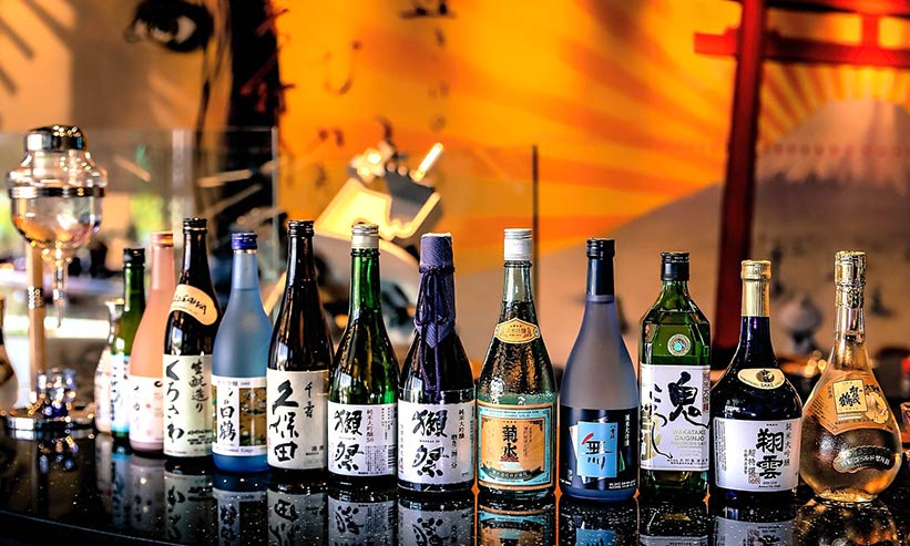 大量に並べられた日本酒